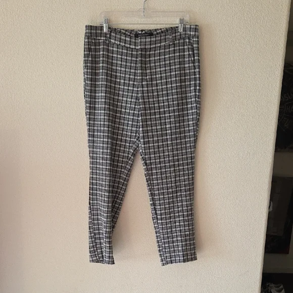 Liverpool Black and White Plaid Slim Pant - Picture 1 of 5